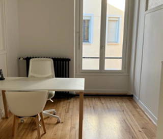 Bureau privé 10 m² 1 poste Coworking Rue de Créqui Lyon 69003 - photo 1